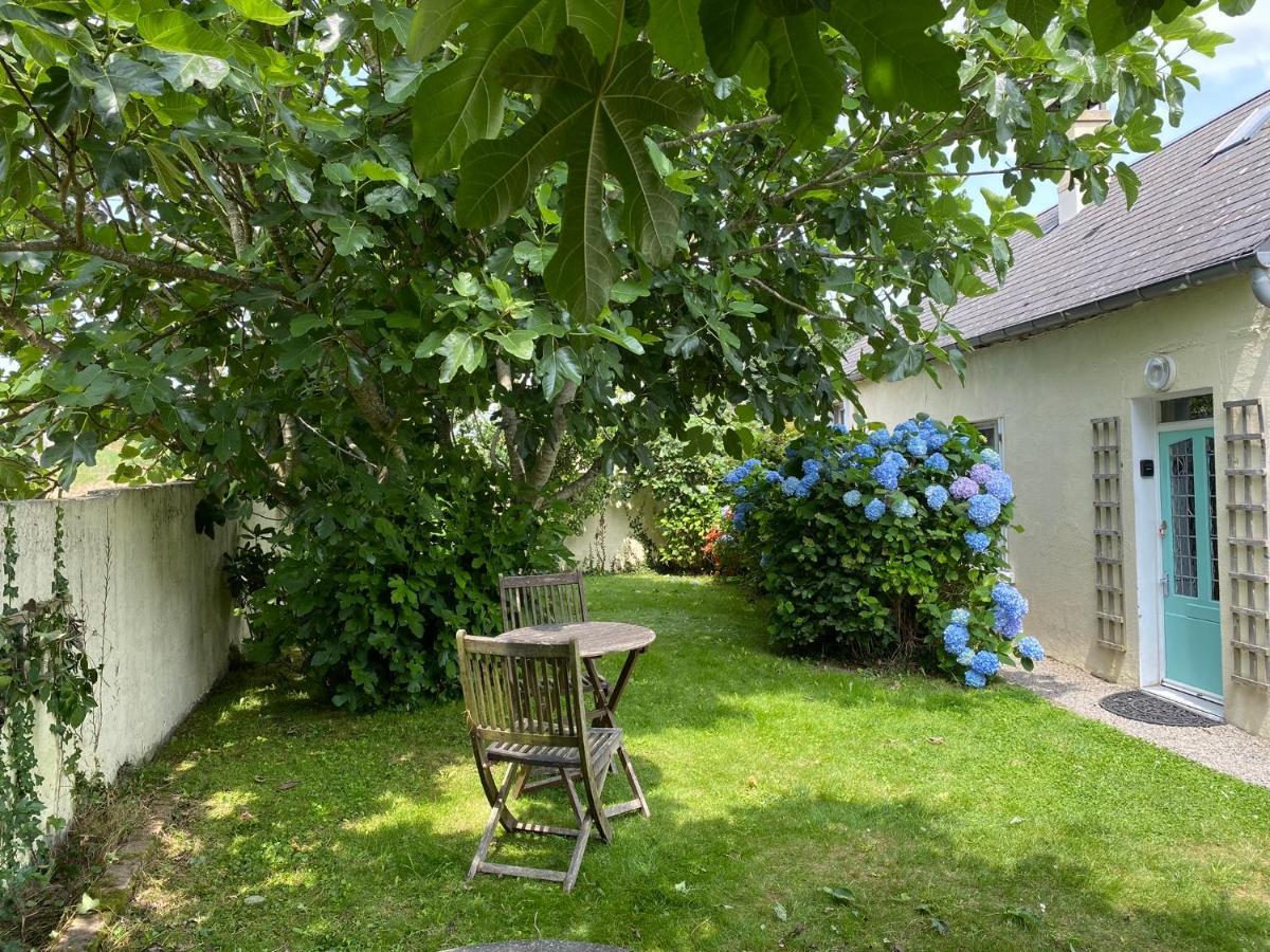 Mantilly Cottage Extérieur photo